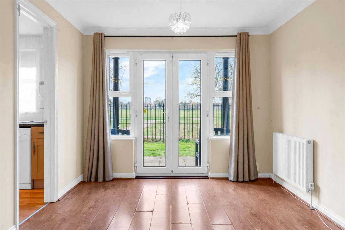Cobham Close, Enfield
