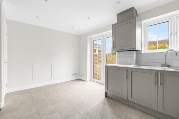 Tanners Crescent, Hertford