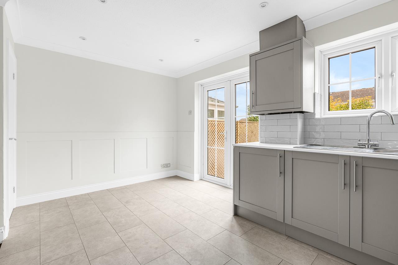 Tanners Crescent, Hertford