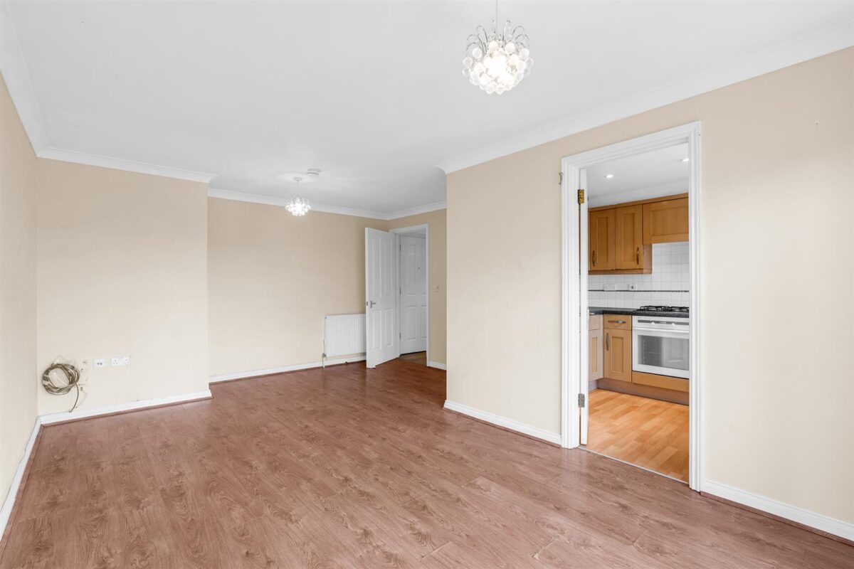 Cobham Close, Enfield