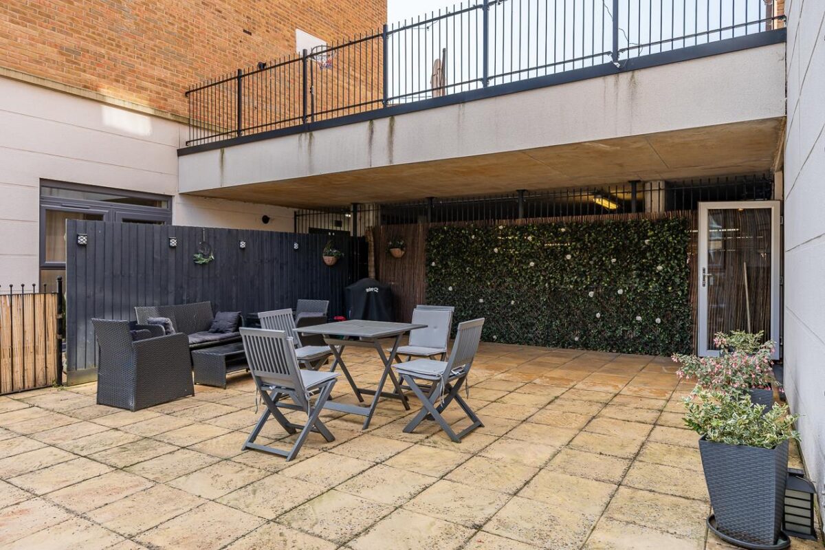 Mead Lane, Hertford