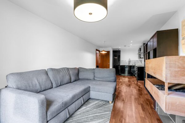 Smeaton Court, Hertford