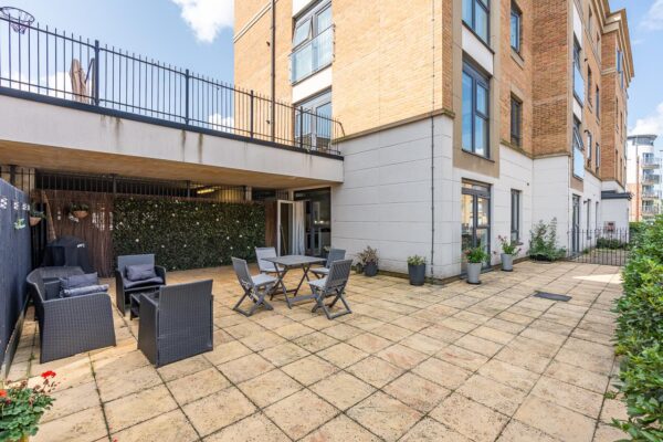 Mead Lane, Hertford