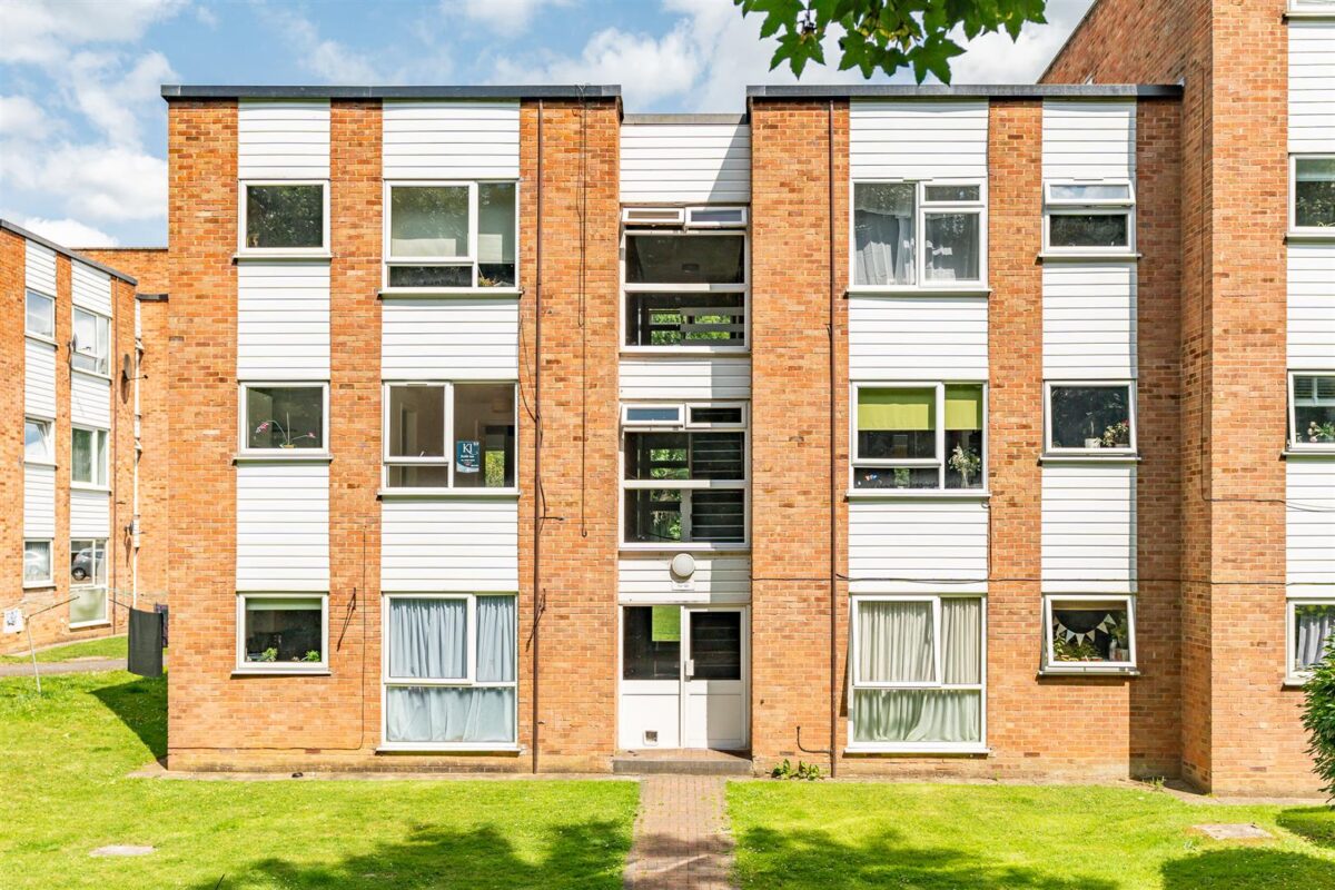 Trapstyle Road, Ware