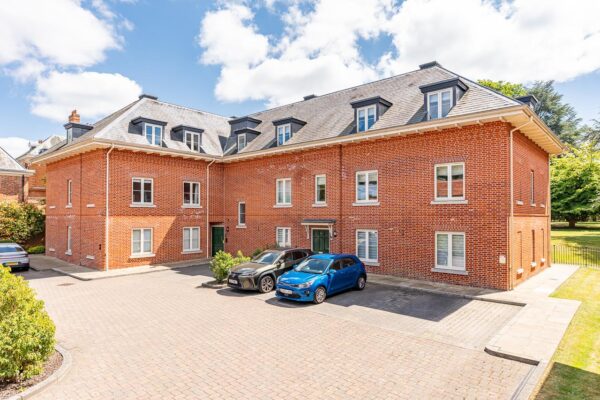 Henmarsh Court, Balls Park, Hertford