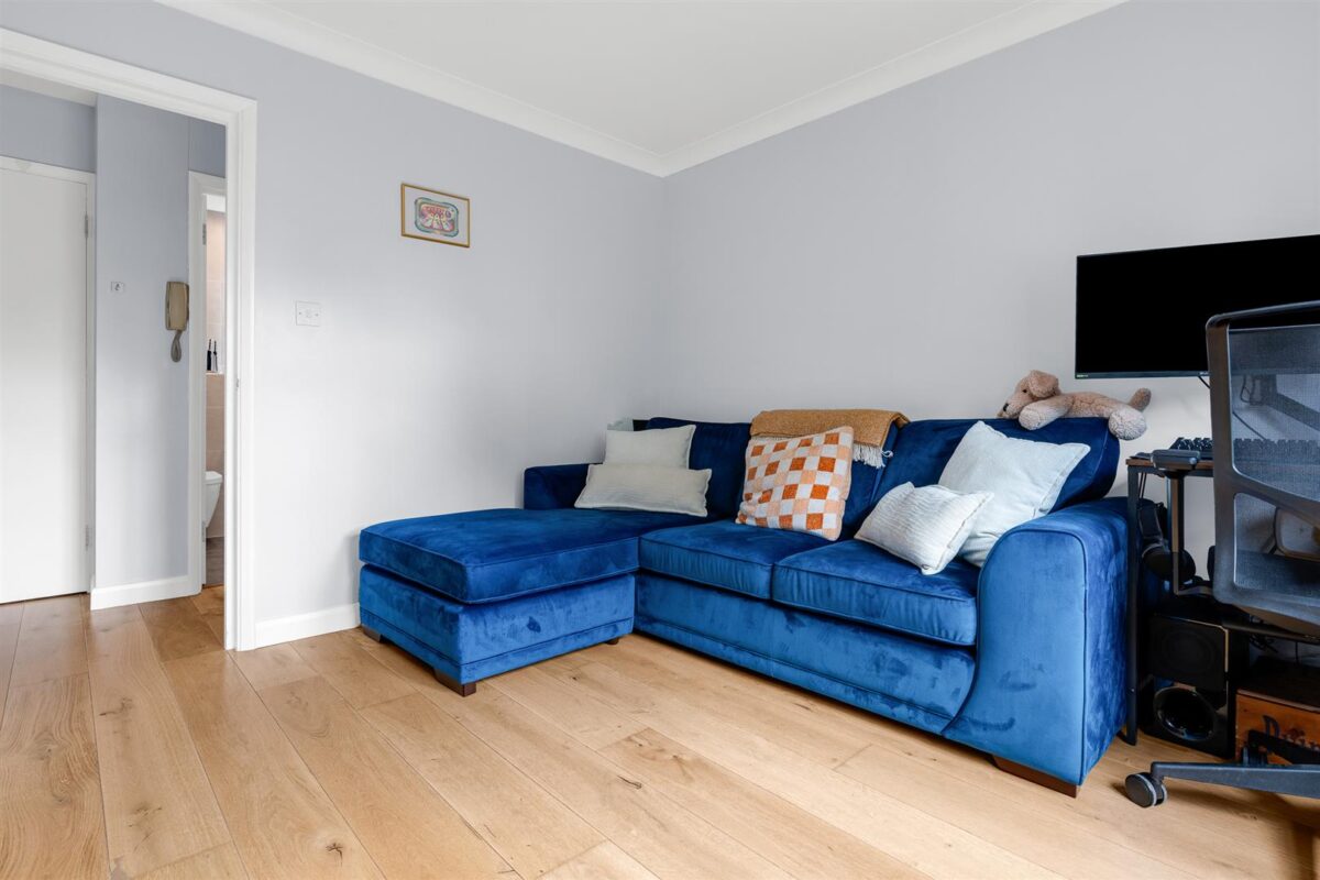 Bramfield, Windsor Drive, Hertford