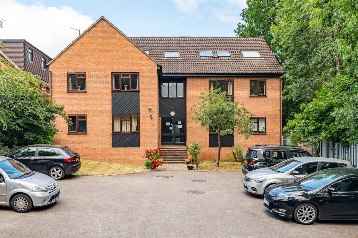 Bramfield, Windsor Drive, Hertford