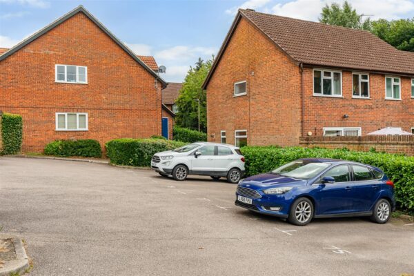 Halleys Ridge, Hertford