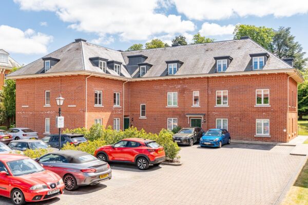 Henmarsh Court, Balls Park, Hertford
