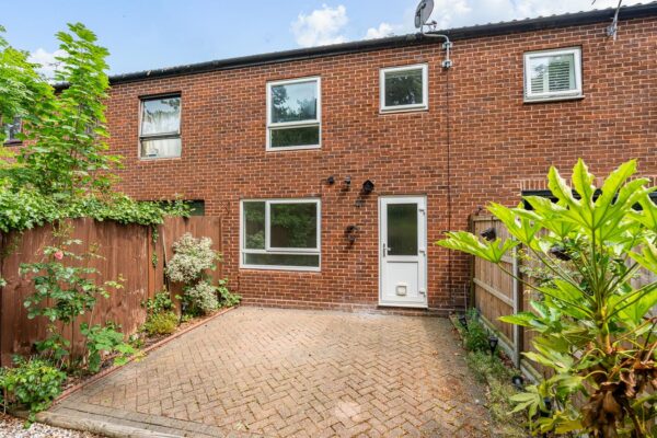 Iron Drive, Hertford