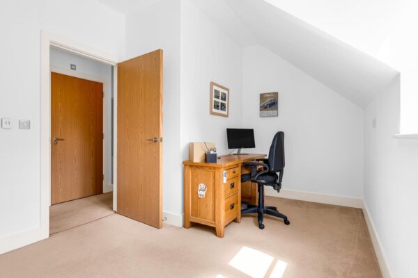 Henmarsh Court, Balls Park, Hertford