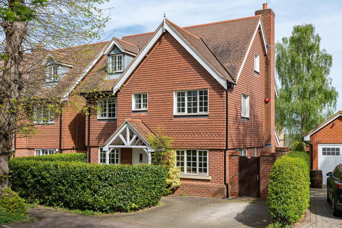 Warren Park Road, Hertford
