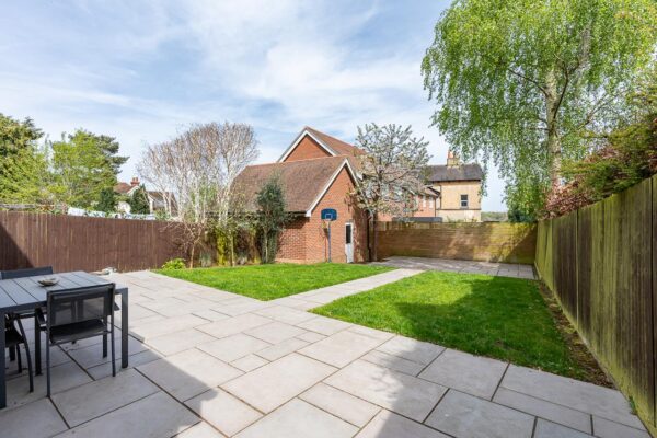 Warren Park Road, Hertford