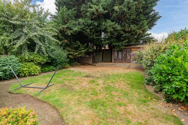 Thele Avenue, Stanstead Abbotts, Ware