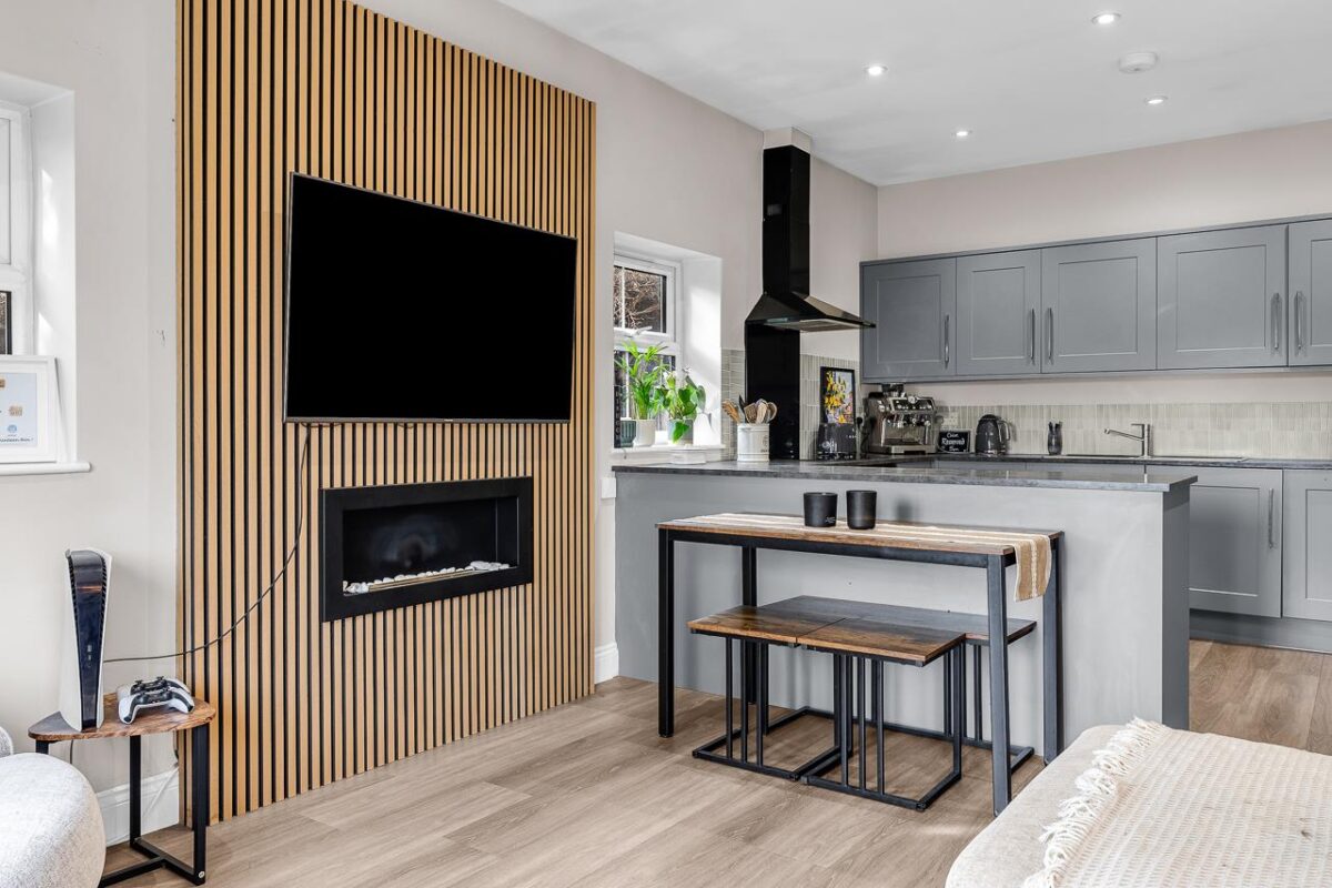 Grove Walk, Hertford