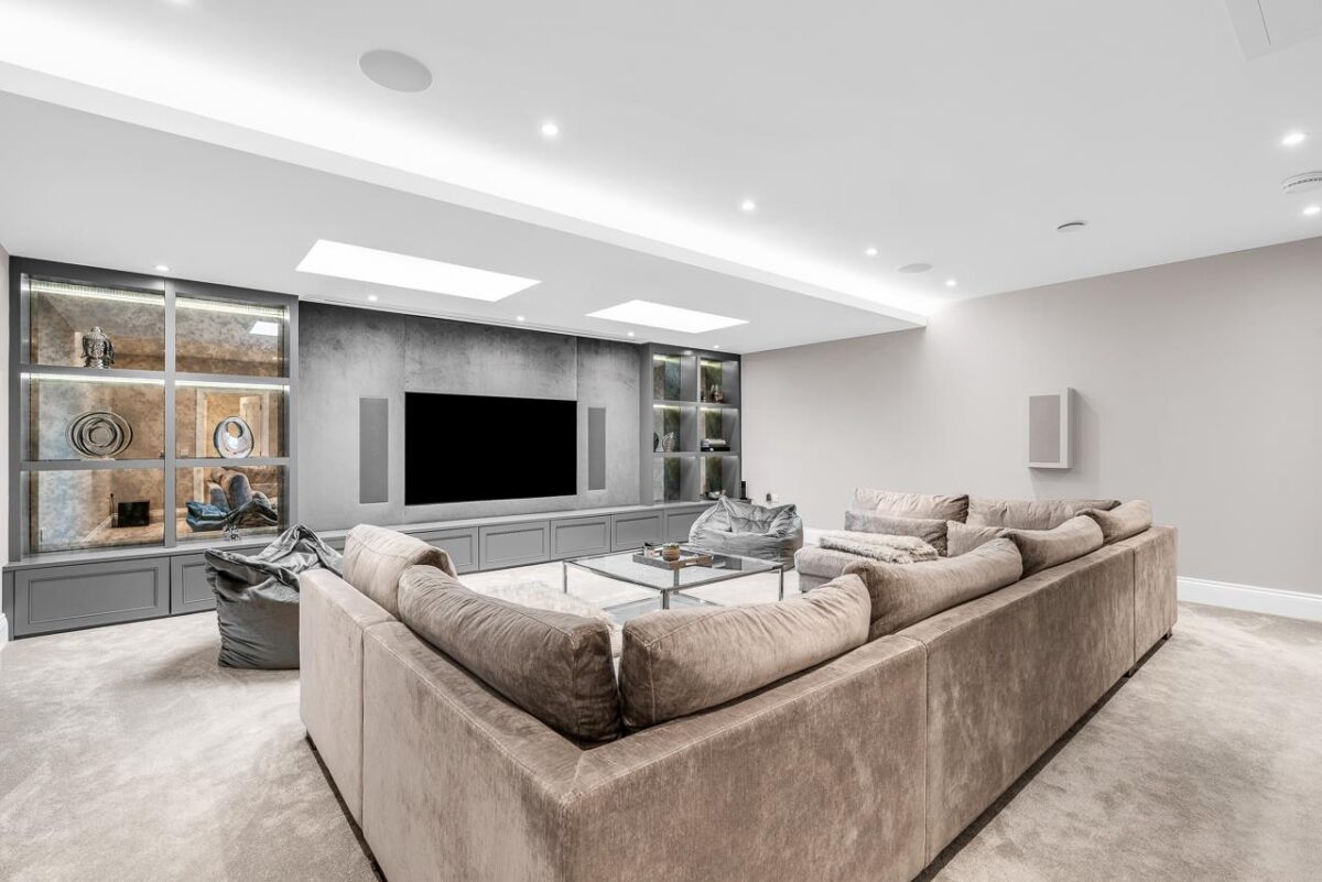 White Horse Close, Hertingfordbury, Hertford