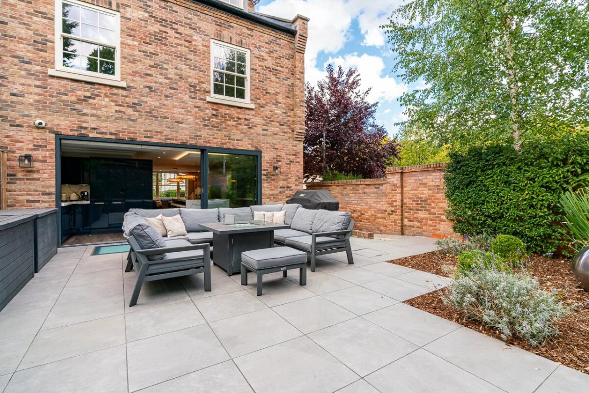 White Horse Close, Hertingfordbury, Hertford
