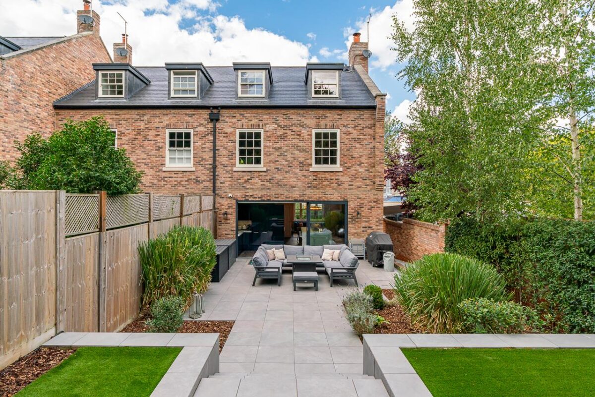 White Horse Close, Hertingfordbury, Hertford