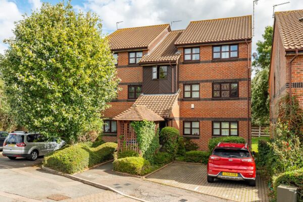 Hamburgh Court, Cheshunt, Waltham Cross