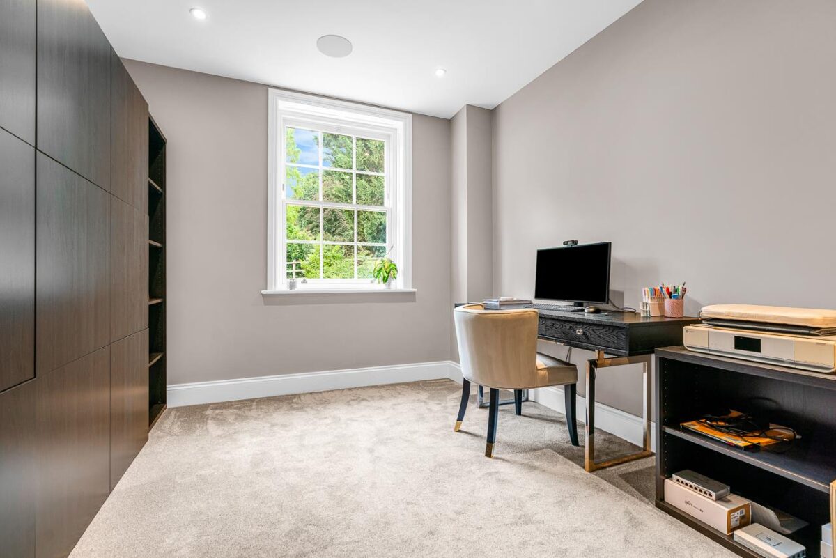 White Horse Close, Hertingfordbury, Hertford
