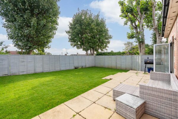 Grove Walk, Hertford