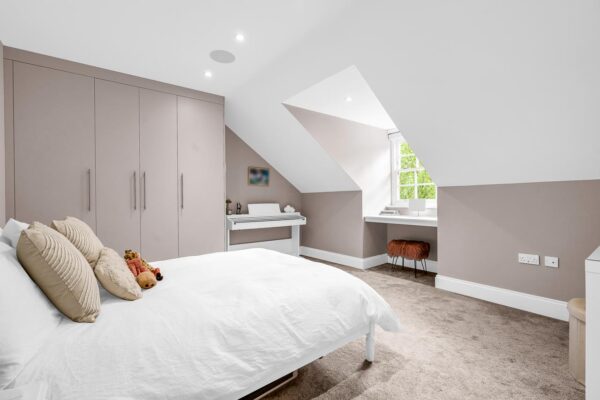 White Horse Close, Hertingfordbury, Hertford