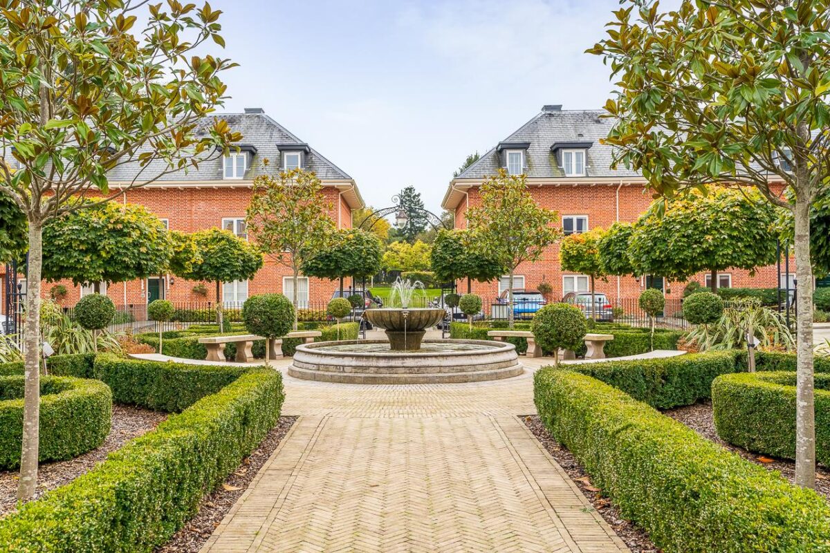 Henmarsh Court, Balls Park, Hertford