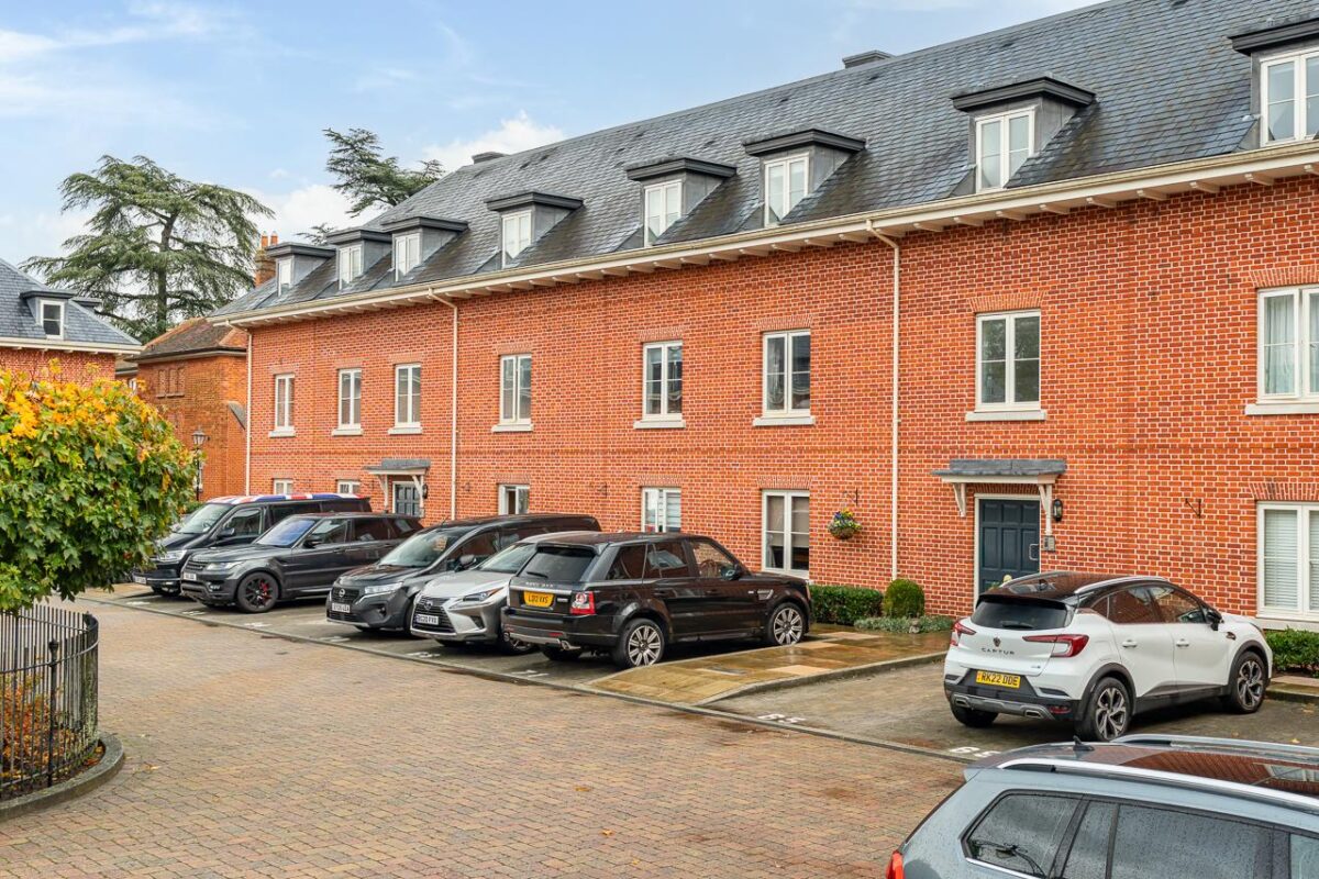 Henmarsh Court, Balls Park, Hertford