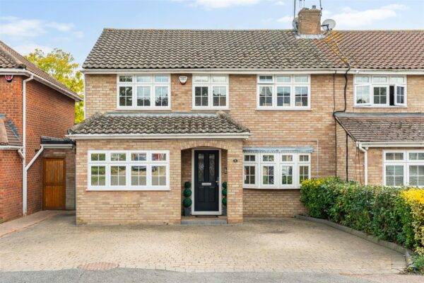High Wood Road, Hoddesdon