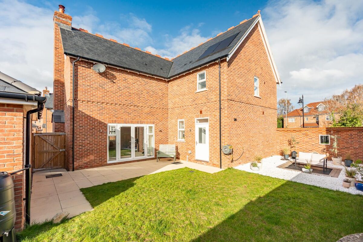 Taplow Avenue, Hertford