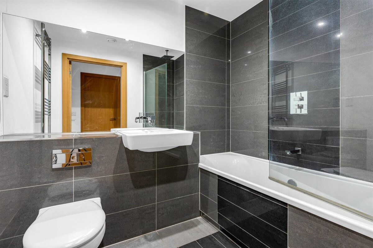 Smeaton Court, Hertford