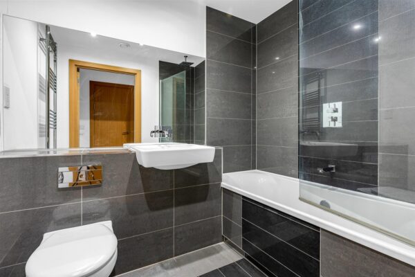 Smeaton Court, Hertford