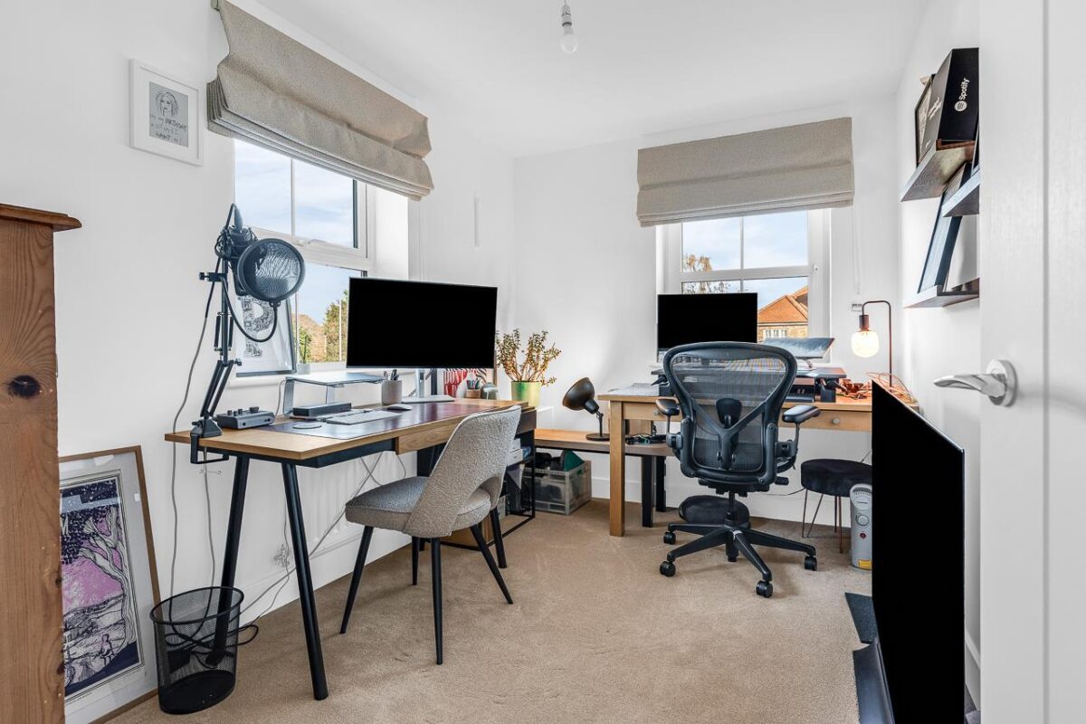 Taplow Avenue, Hertford