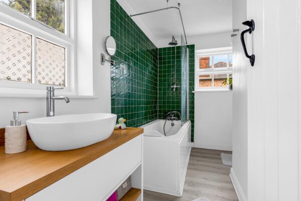 Harlow Road, Roydon, Harlow