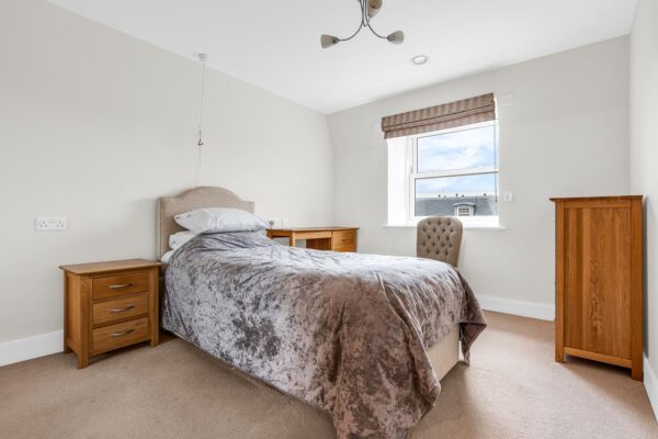 College Way, Welwyn Garden City