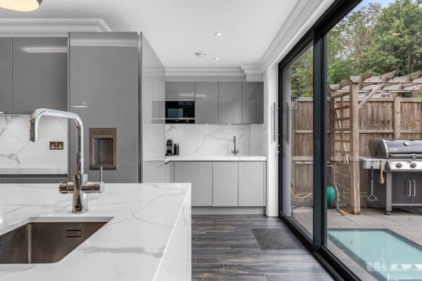 White Horse Close, Hertingfordbury, Hertford