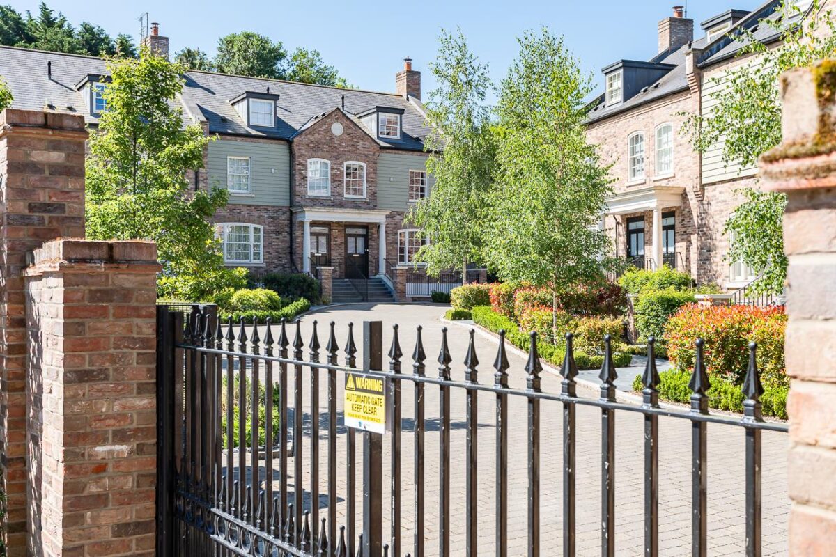 White Horse Close, Hertingfordbury, Hertford