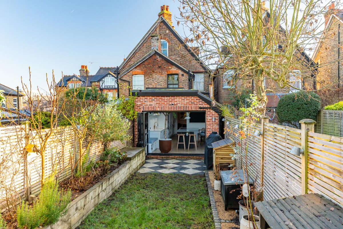 Rose Vale, Hoddesdon