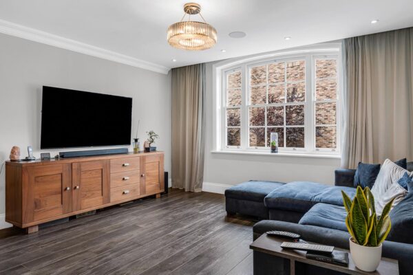 White Horse Close, Hertingfordbury, Hertford