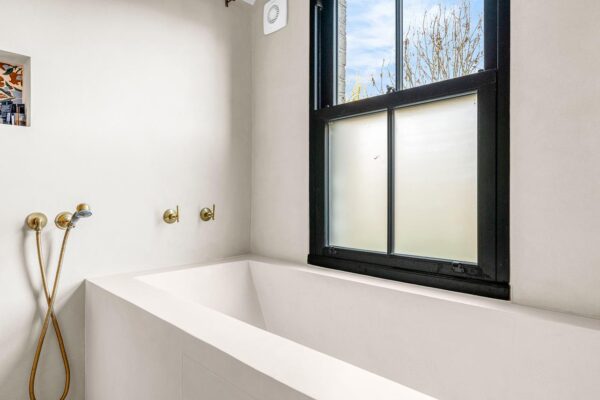 Rose Vale, Hoddesdon