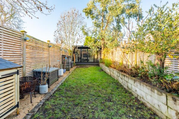 Rose Vale, Hoddesdon