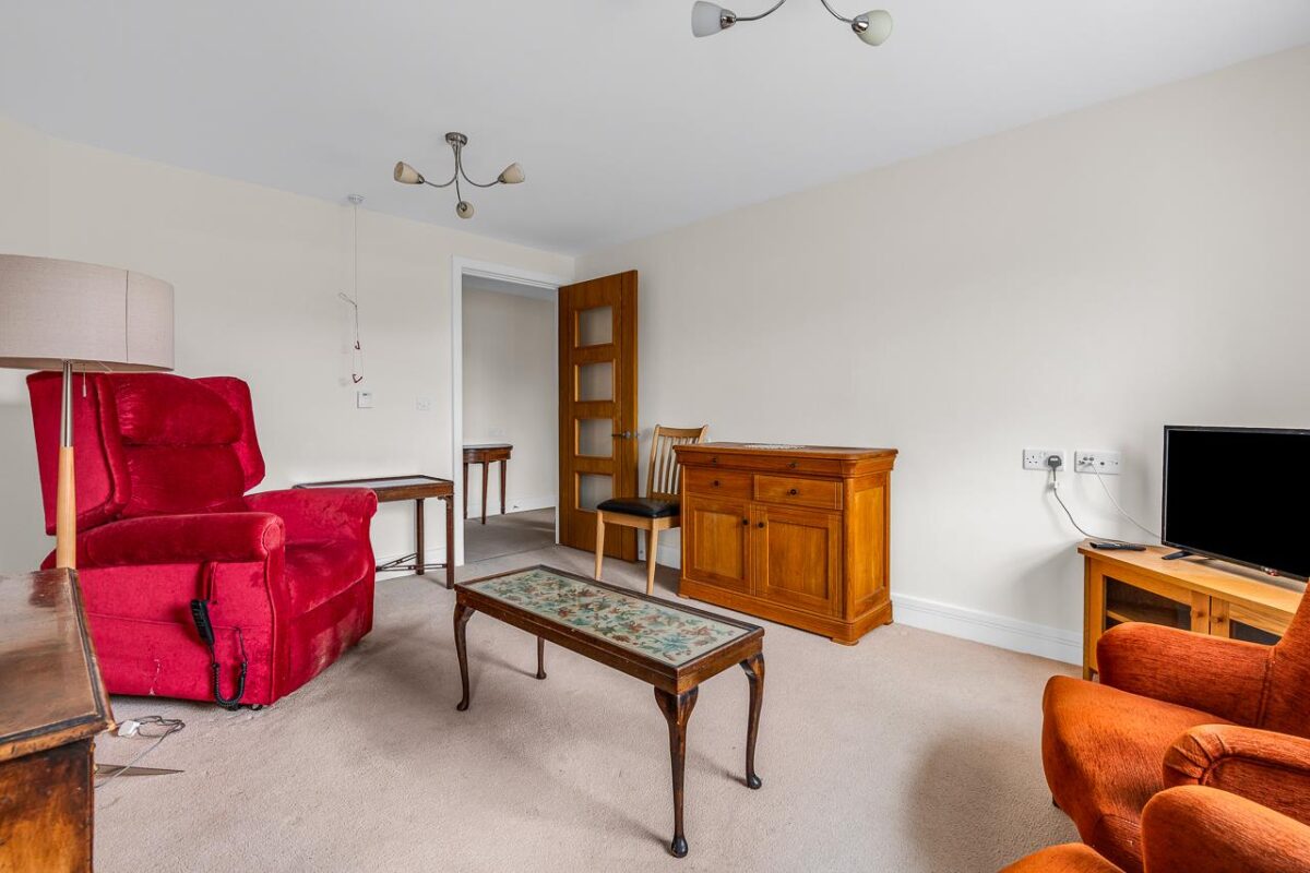 College Way, Welwyn Garden City