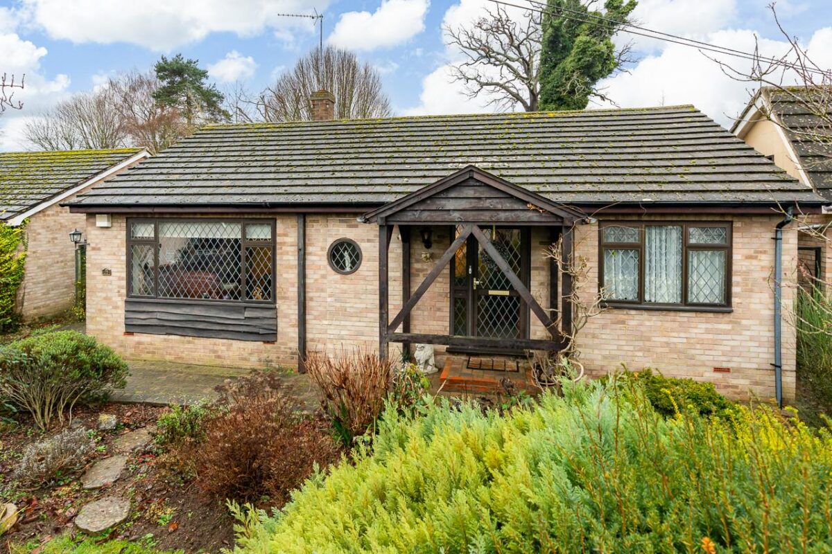 High Road, Stapleford, Hertford