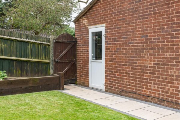 Links Avenue, Hertford