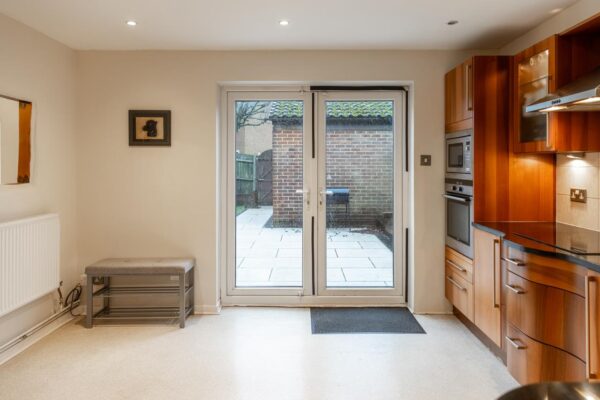 Links Avenue, Hertford