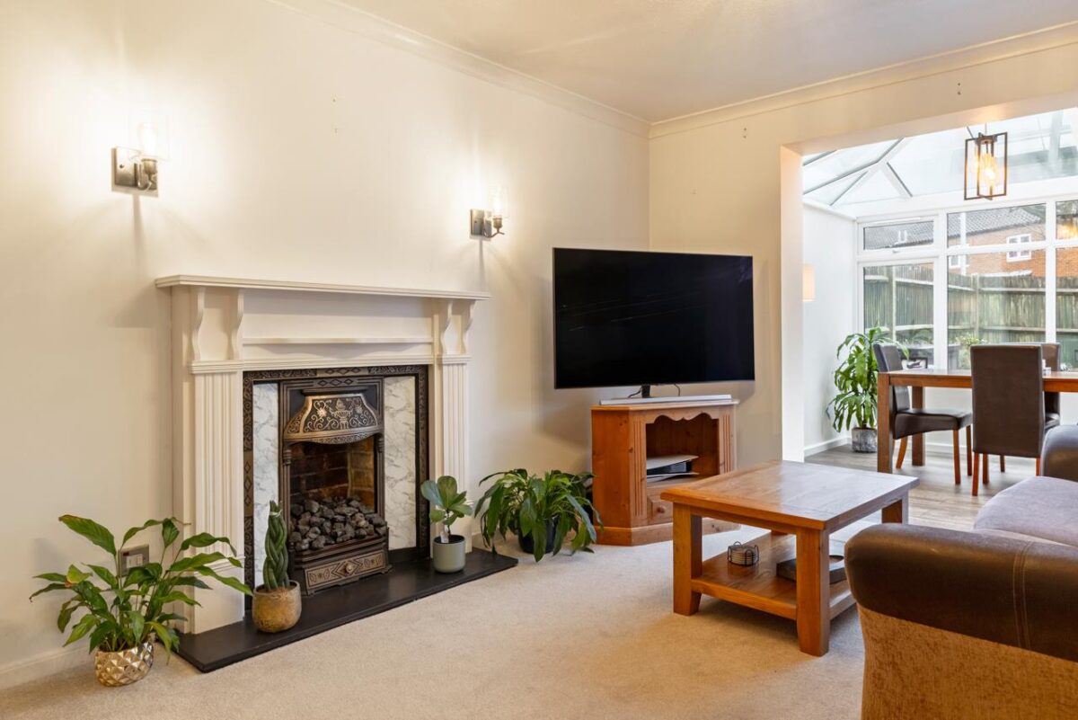 Links Avenue, Hertford