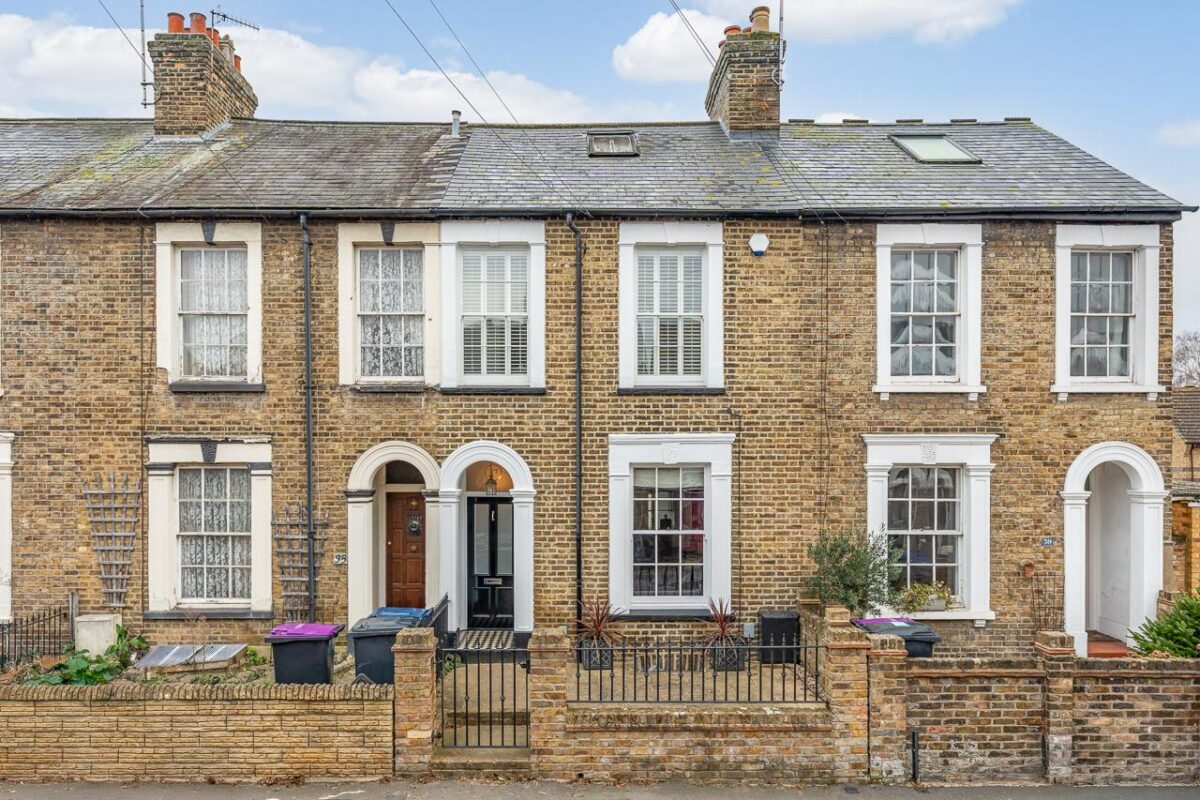 Currie Street, Hertford