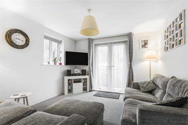 Arnold Close, Hertford