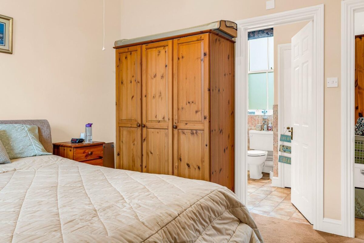 Courtyard Mews, Chapmore End, Ware