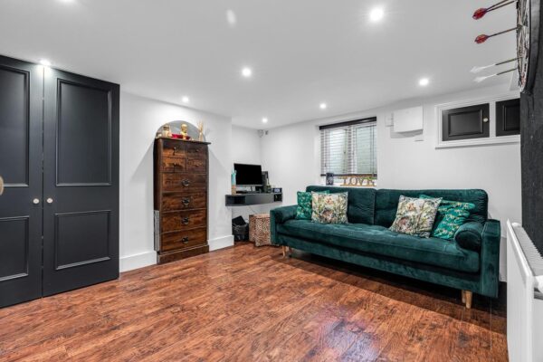 Currie Street, Hertford